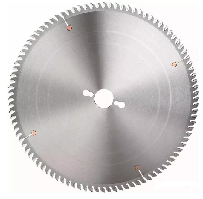 Know the saw blade and understand how it is used and maintained